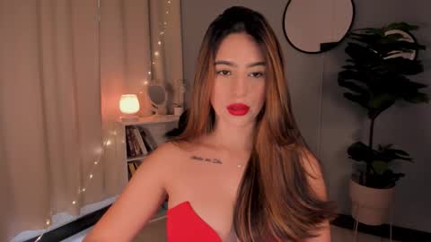 Lia online show from 10/10/25, 01:21