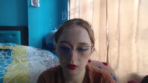 Lia Roberts online show from 01/29/25, 03:04