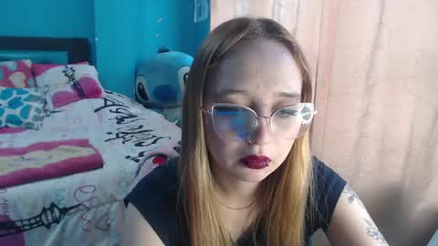 Lia Roberts online show from 02/14/25, 12:03