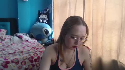 Lia Roberts online show from 03/08/25, 03:35