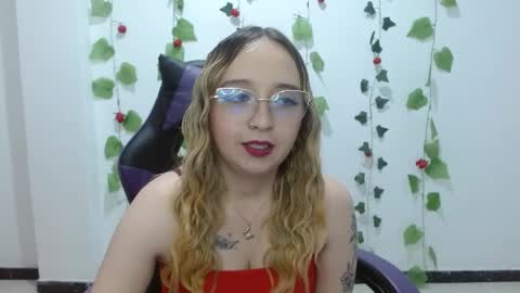 Lia Roberts online show from 04/17/26, 04:04