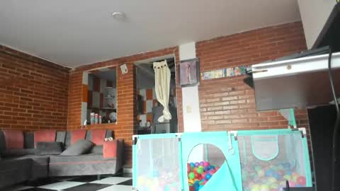 Snapshot of liarouse04 chatting on 04/19/26, 12:59 Liarouse04 online show from 04/19/26, 12:59