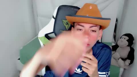 Snapshot of liarr_ chatting on 02/04/26, 08:47 LIAR online show from 02/04/26, 08:47
