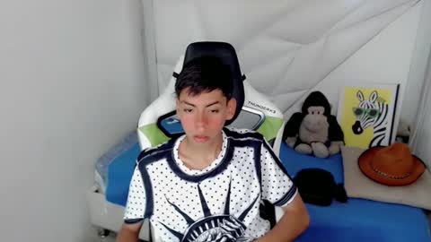 Snapshot of liarr_ chatting on 02/11/26, 08:47 LIAR online show from 02/11/26, 08:47