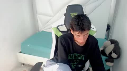 Snapshot of liarr_ chatting on 02/24/26, 08:29 LIAR online show from 02/24/26, 08:29