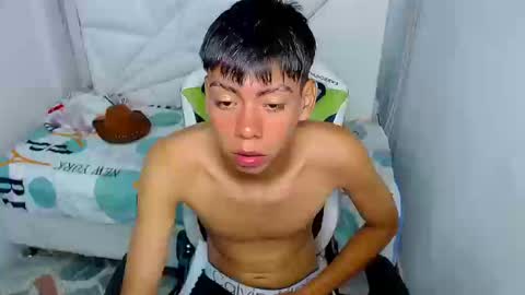 Snapshot of liarr_ chatting on 03/12/26, 08:37 LIAR online show from 03/12/26, 08:37