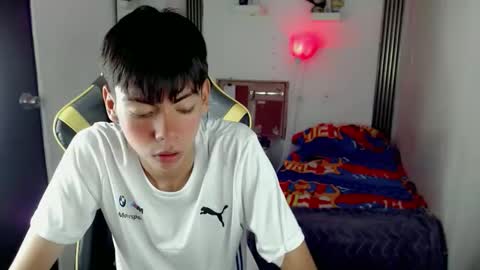 Snapshot of liarr_ chatting on 05/06/26, 02:51 LIAR online show from 05/06/26, 02:51