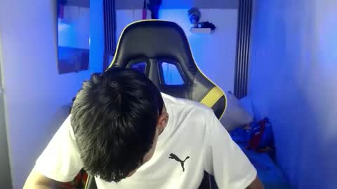 Snapshot of liarr_ chatting on 05/23/26, 05:12 LIAR online show from 05/23/26, 05:12