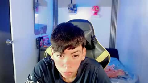 Snapshot of liarr_ chatting on 06/09/26, 02:39 LIAR online show from 06/09/26, 02:39
