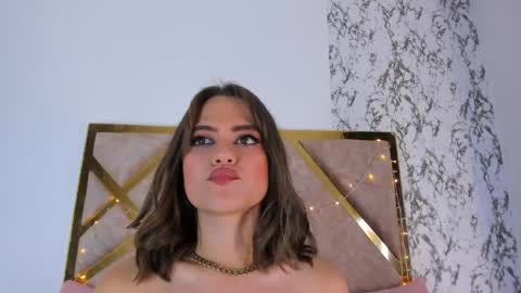 Snapshot of liaruso chatting on 04/30/26, 11:42 liaross online show from 04/30/26, 11:42