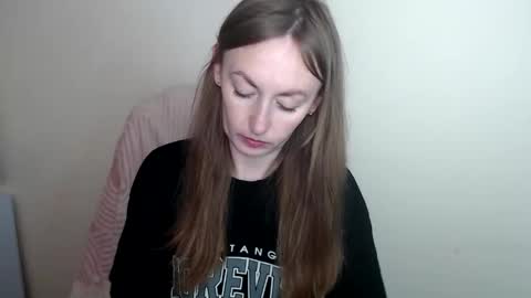 Lia online show from 05/10/26, 11:59