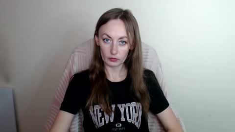 Lia online show from 05/13/26, 12:13