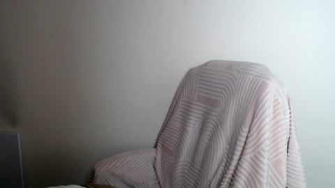 Lia online show from 06/17/26, 11:56