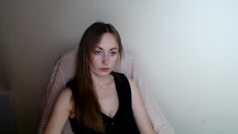 Lia online show from 06/19/26, 11:14