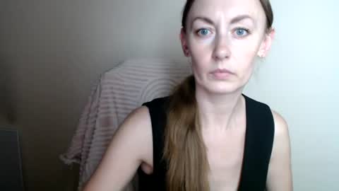 Lia online show from 06/26/26, 11:58