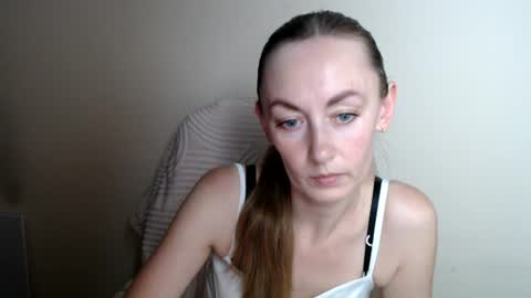 Lia online show from 06/27/26, 11:59