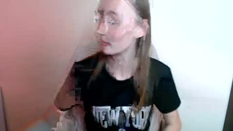 Lia online show from 07/04/26, 12:55