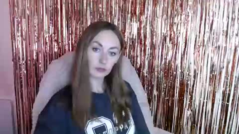 Lia online show from 07/13/26, 12:19