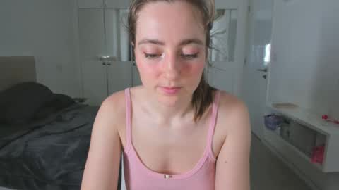 Snapshot of liasashax chatting on 01/14/26, 02:44 Sasha online show from 01/14/26, 02:44