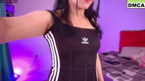 Snapshot of liavelvet_ chatting on 10/17/25, 04:20 LiaVelvet online show from 10/17/25, 04:20