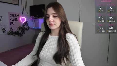 Lia online show from 10/18/25, 06:48