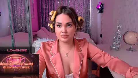 libra_mia online show from 06/13/26, 10:46