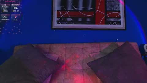 Valentina Hall online show from 11/16/25, 12:33