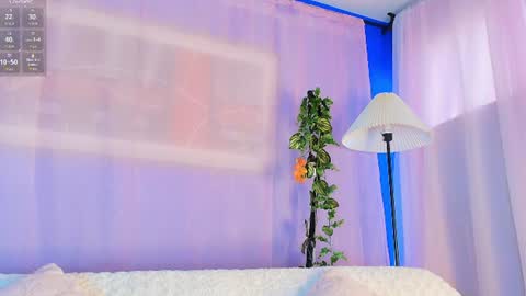 Valentina Hall online show from 07/09/26, 11:47