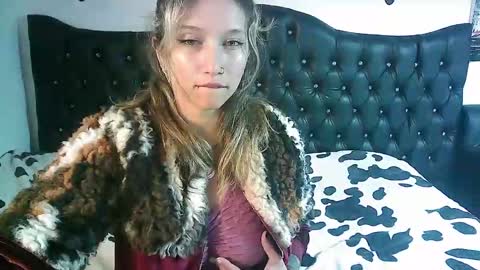 Snapshot of licethf00x chatting on 09/15/25, 02:00 licethf00x online show from 09/15/25, 02:00