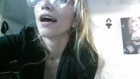 Snapshot of licethf00x chatting on 11/20/25, 12:55 licethf00x online show from 11/20/25, 12:55