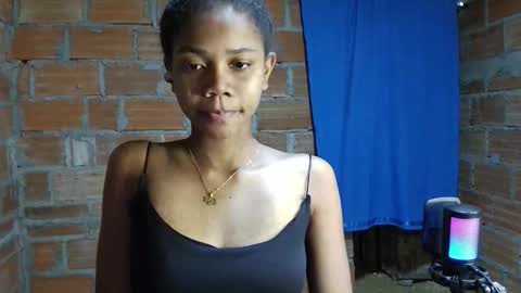 Snapshot of liciiacute chatting on 12/02/25, 08:37 lucia online show from 12/02/25, 08:37