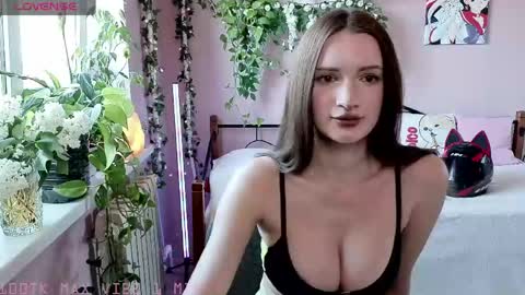 Welcome guys in my room Im Claire online show from 05/09/26, 12:54