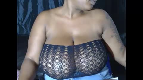 lickabletash98 online show from 12/31/24, 04:04