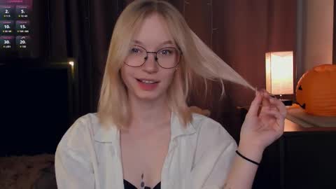 Ann online show from 10/21/25, 07:36