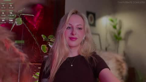 Snapshot of lierie chatting on 04/06/26, 09:16 its my birthday today so im offline but id be so happy if you felt like sending me a birthday love while im away online show from 04/06/26, 09:16