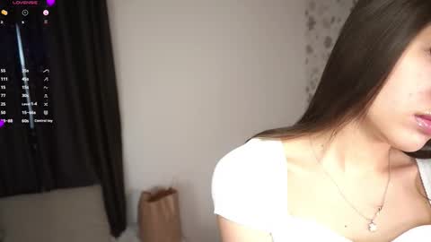 Snapshot of liersery chatting on 10/14/25, 06:47 Georgina online show from 10/14/25, 06:47