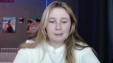 light_lunaa online show from 11/28/25, 03:36