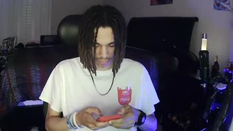 Snapshot of lightskin4you chatting on 08/04/26, 02:48 lightskin4you online show from 08/04/26, 02:48