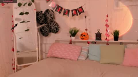 Snapshot of lii_rose chatting on 10/30/25, 08:31 Lii online show from 10/30/25, 08:31