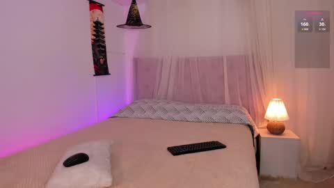 Lia Sweet online show from 10/09/25, 04:38