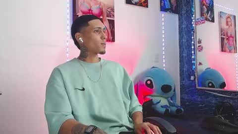 Daniel online show from 10/28/25, 02:42