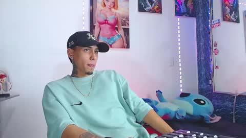 Snapshot of liiaam_lee_ chatting on 11/06/25, 10:43 Daniel online show from 11/06/25, 10:43