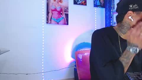 Snapshot of liiaam_lee_ chatting on 11/10/25, 11:48 Daniel online show from 11/10/25, 11:48