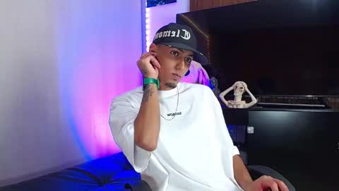 Snapshot of liiaam_lee_ chatting on 12/03/25, 11:47 Daniel online show from 12/03/25, 11:47