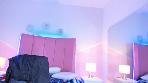 Snapshot of liiam_smith_ chatting on 10/18/25, 01:23 liiam_smith_ online show from 10/18/25, 01:23