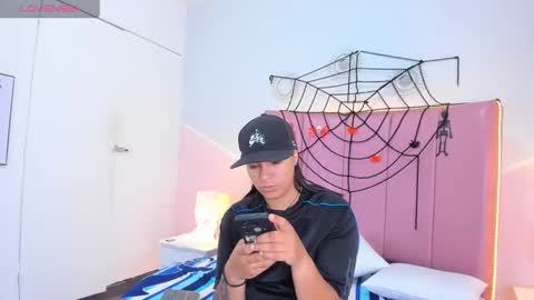 Snapshot of liiam_smith_ chatting on 10/28/25, 12:52 liiam_smith_ online show from 10/28/25, 12:52