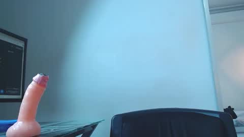 Liam thompson online show from 02/05/25, 01:47
