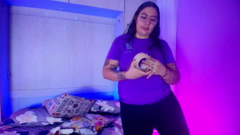 Snapshot of liiavega chatting on 02/24/25, 11:43 online show from 02/24/25, 11:43