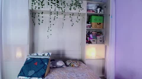 Snapshot of liiavega chatting on 09/11/25, 11:43 online show from 09/11/25, 11:43