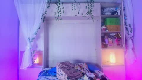 Snapshot of liiavega chatting on 09/20/25, 11:44 online show from 09/20/25, 11:44